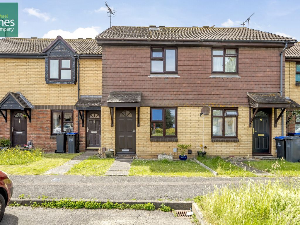 2 bed terraced house to rent in Pilgrims Walk, Worthing, West Sussex BN13, £1,250 pcm Zoopla