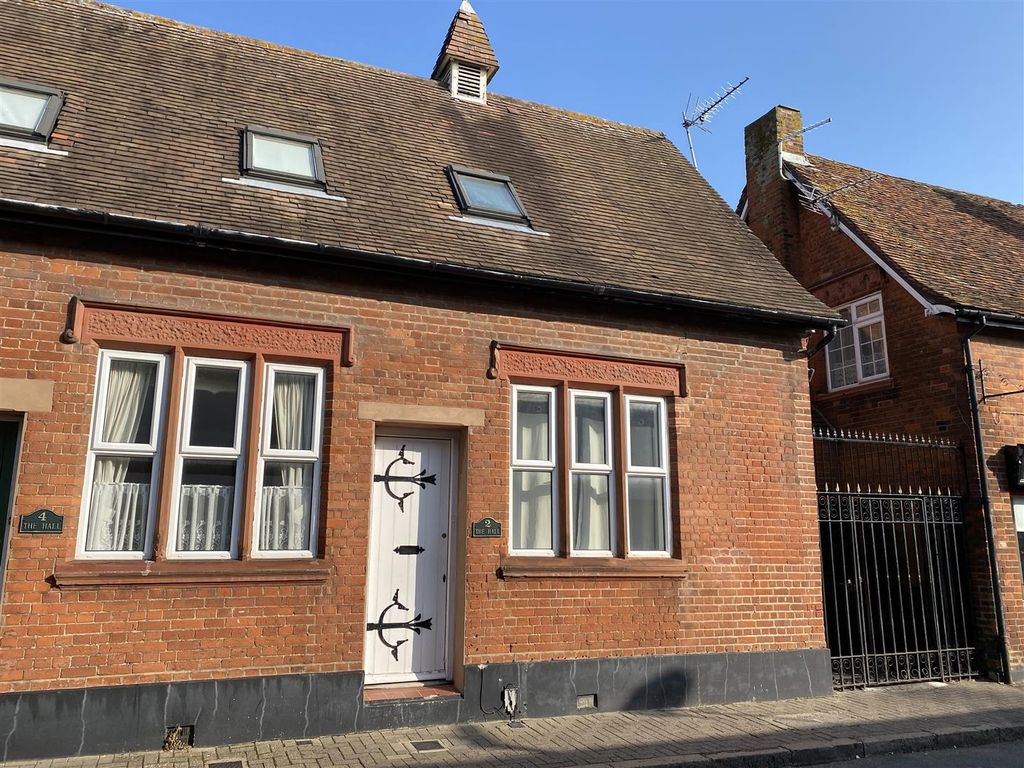 1 bed end terrace house to rent in Lord Street, Hoddesdon EN11, £1,295