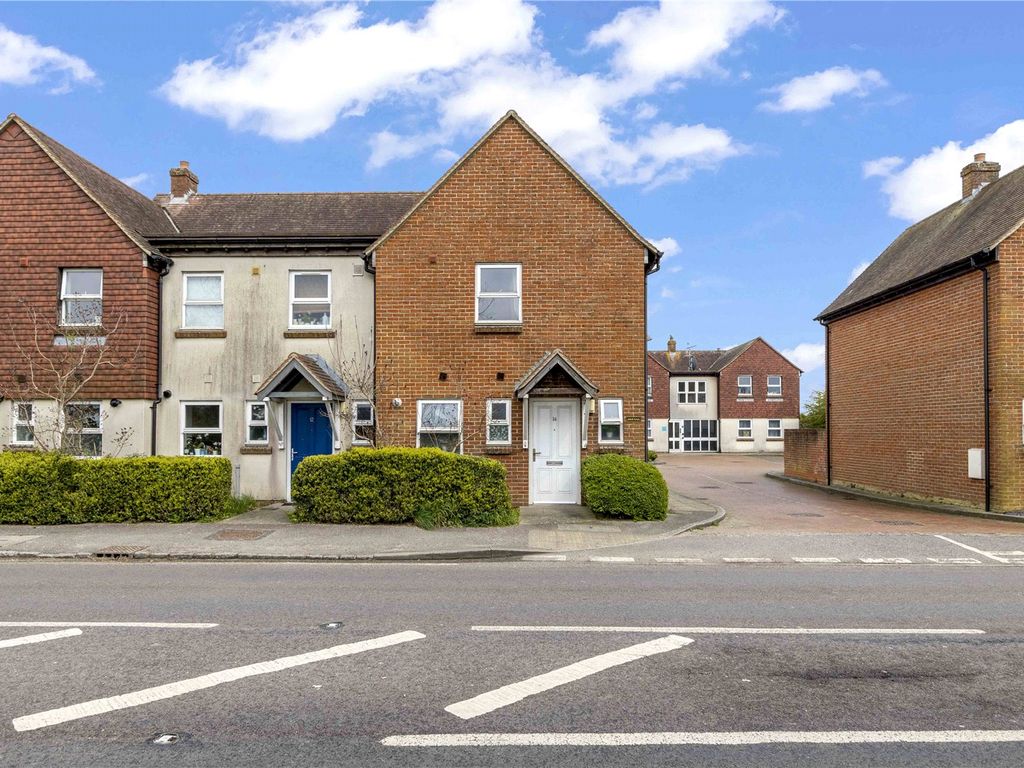 2 bed end terrace house for sale in Bleaches Court, Lavant, Chichester