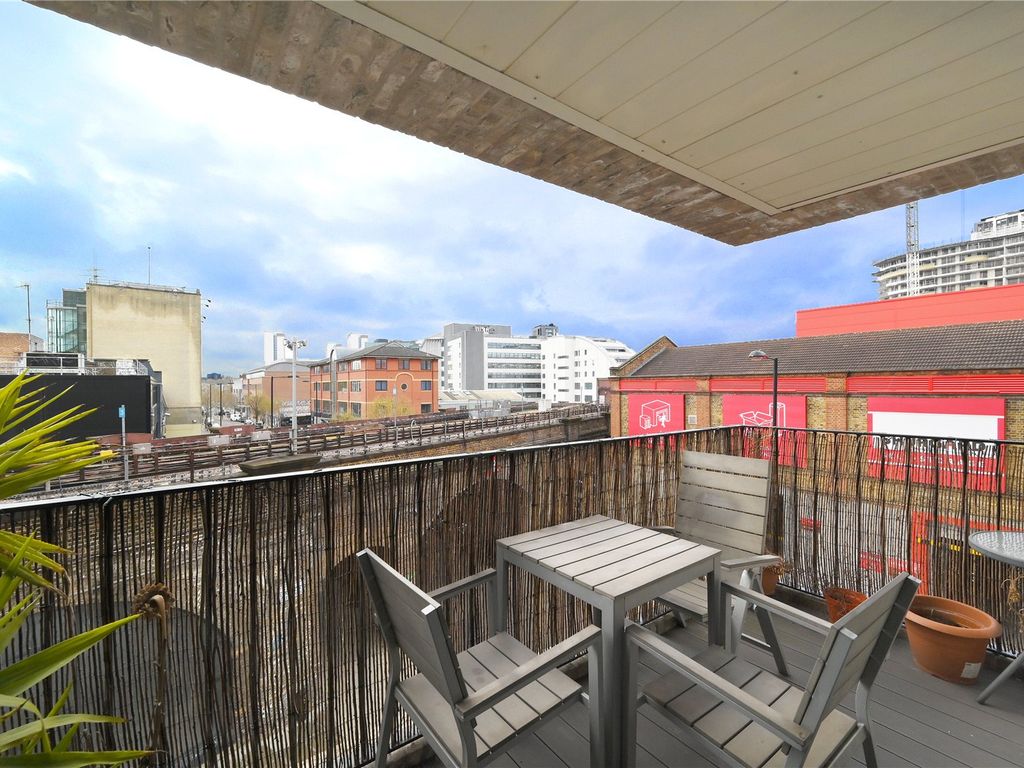 Lockton Street, North Kensington, London W10  