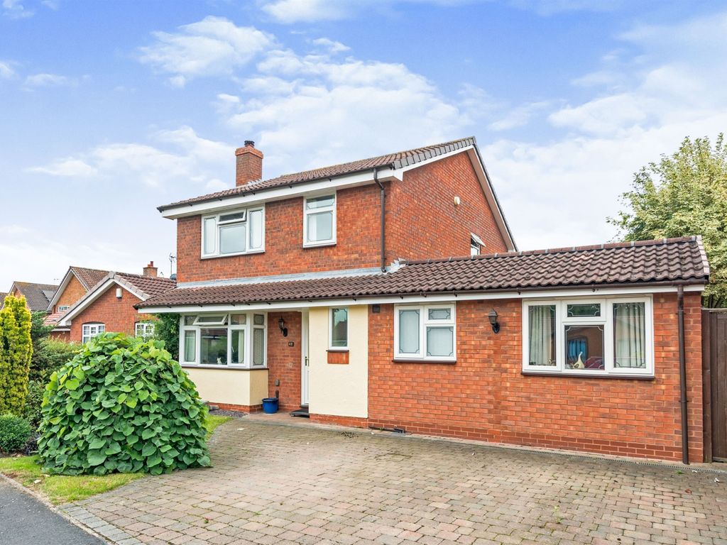 4 bed detached house for sale in Oaklands Close, Hill Ridware, Rugeley