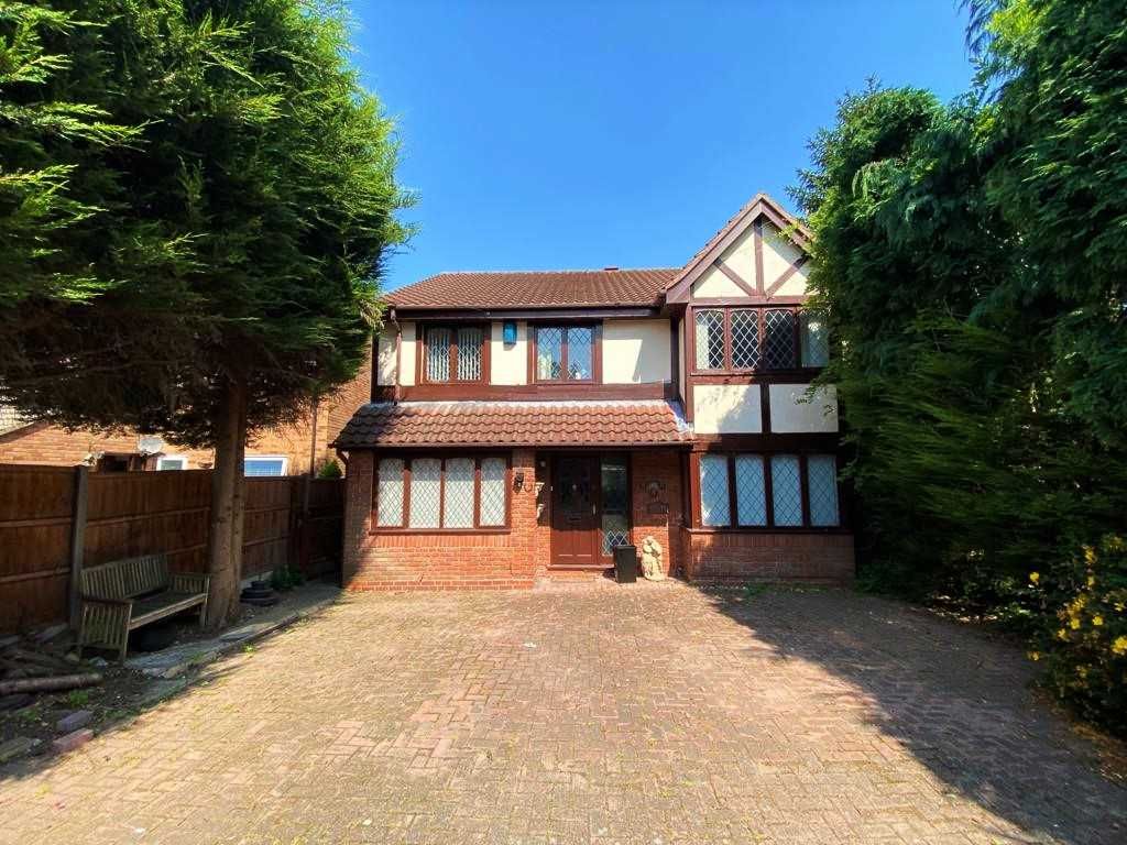 5 bed detached house for sale in The Farriers, Sheldon, Birmingham B26