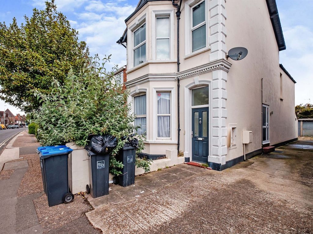 2 bed flat for sale in Tarring Road, Broadwater, Worthing BN11 Zoopla