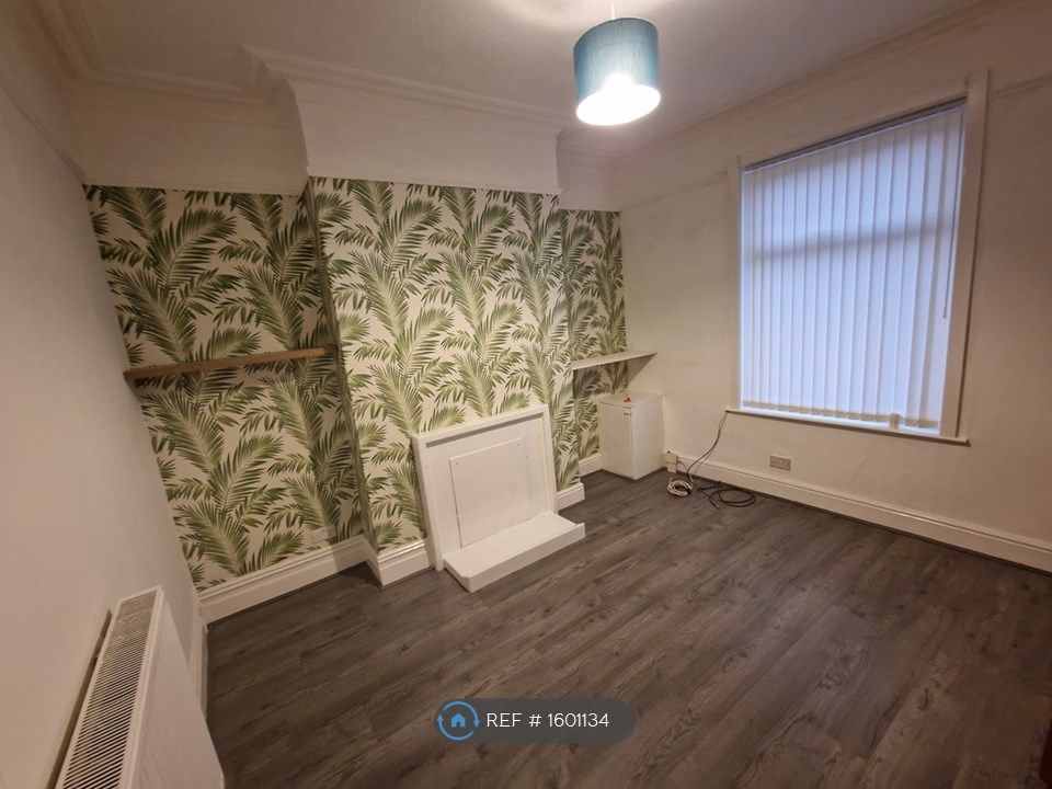 4 bed terraced house to rent in Norman Street, Blackburn BB2 Zoopla