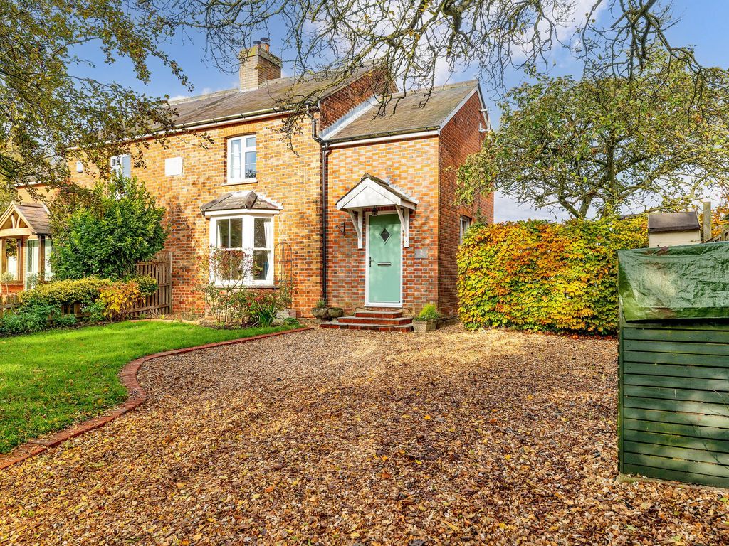 2 bed semidetached house for sale in Crow Lane, Reed SG8, £495,000