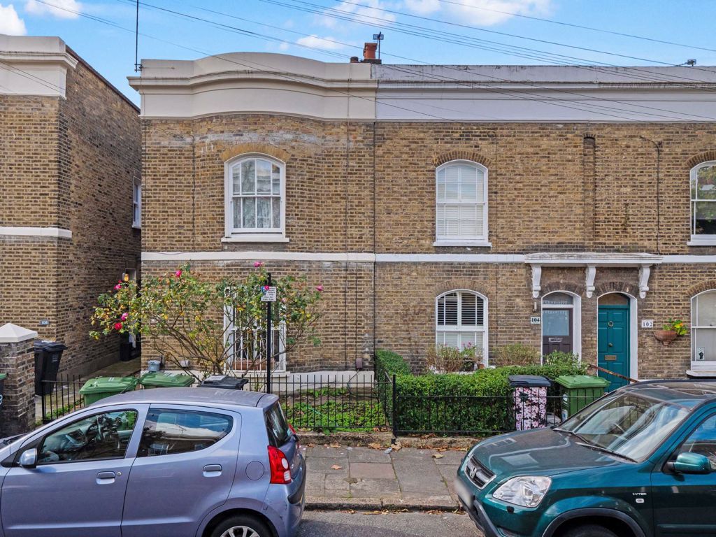 3 bed terraced house to rent in Albyn Road, London SE8 Zoopla