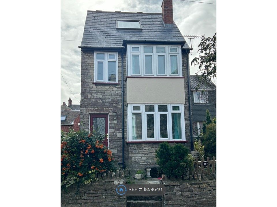 3 bed detached house to rent in High Street, Swanage BH19, £1,300 pcm