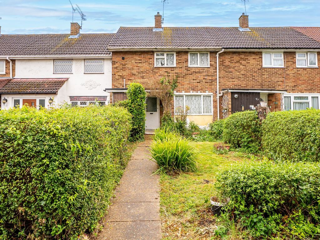 2 bed terraced house for sale in Honeypot Lane, Basildon SS14, £250,000 Zoopla