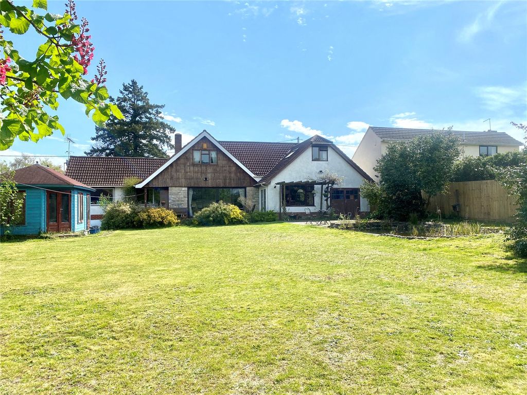 5 bed bungalow for sale in Oaks Drive, St. Leonards, Ringwood BH24 Zoopla