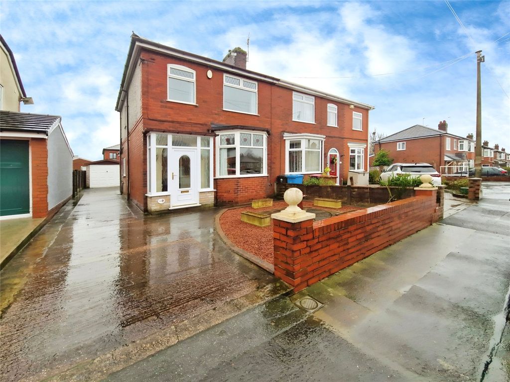3 bed semidetached house for sale in Normanby Road, Worsley