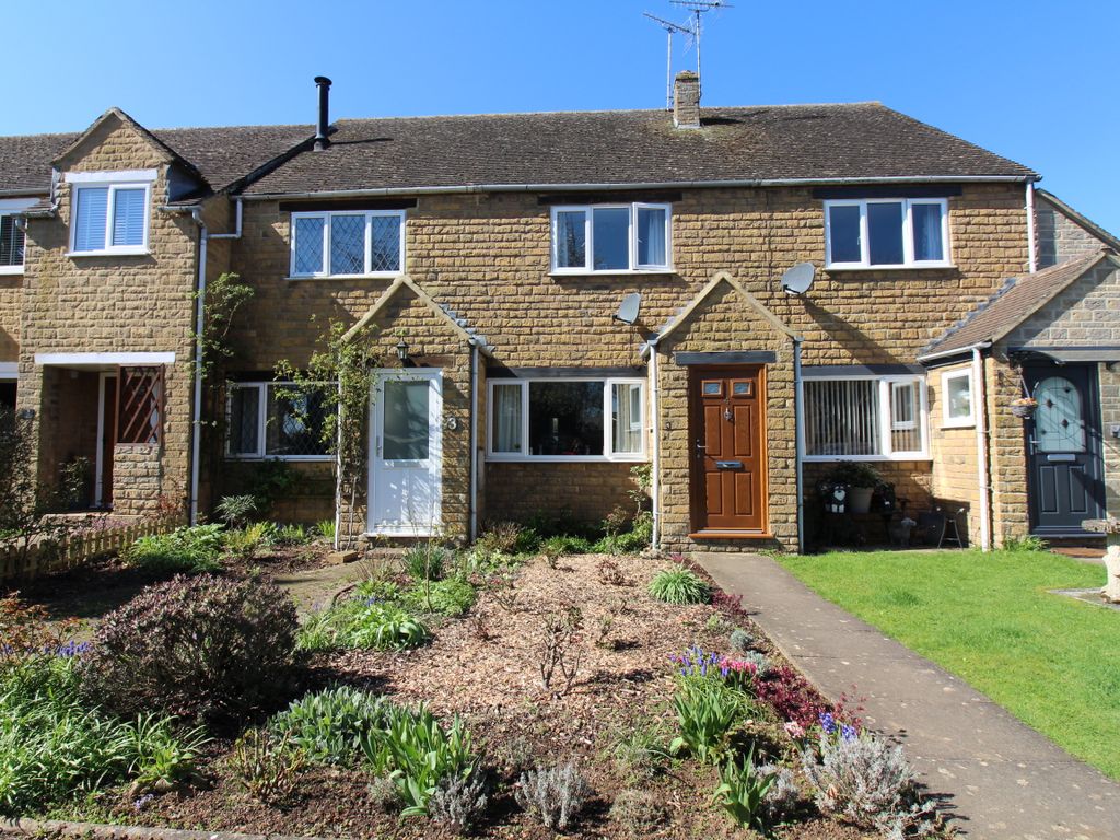 2 bed terraced house for sale in Barlow Close, OX15 Zoopla