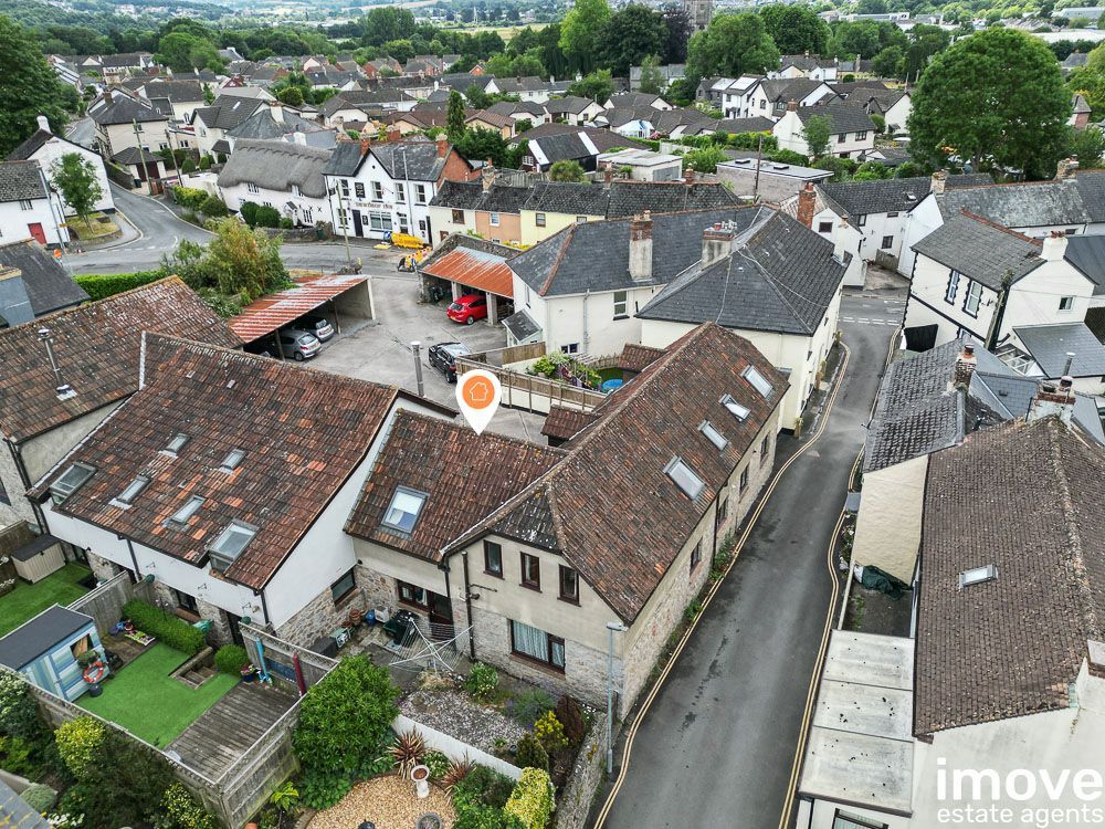 3 bed barn conversion for sale in Blindwell Farm, Fore Street