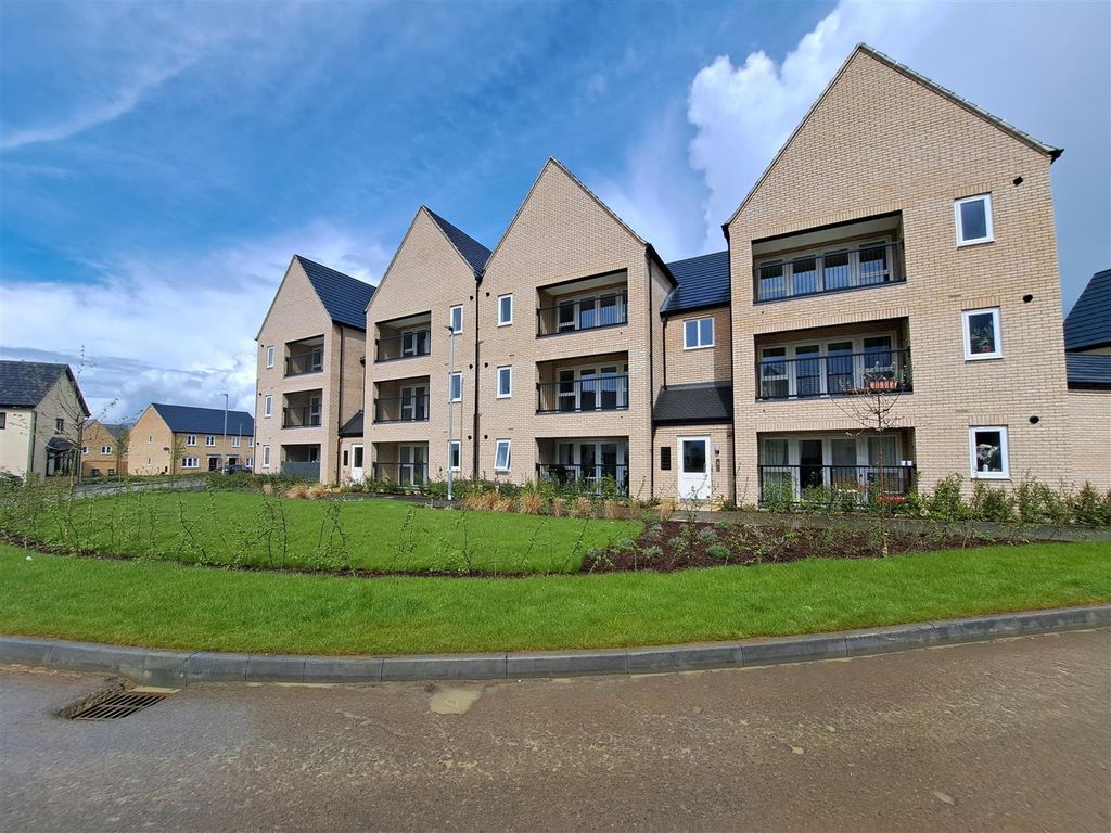 2 bed flat to rent in Hill Drive, West Cambourne, Cambridge CB23 Zoopla