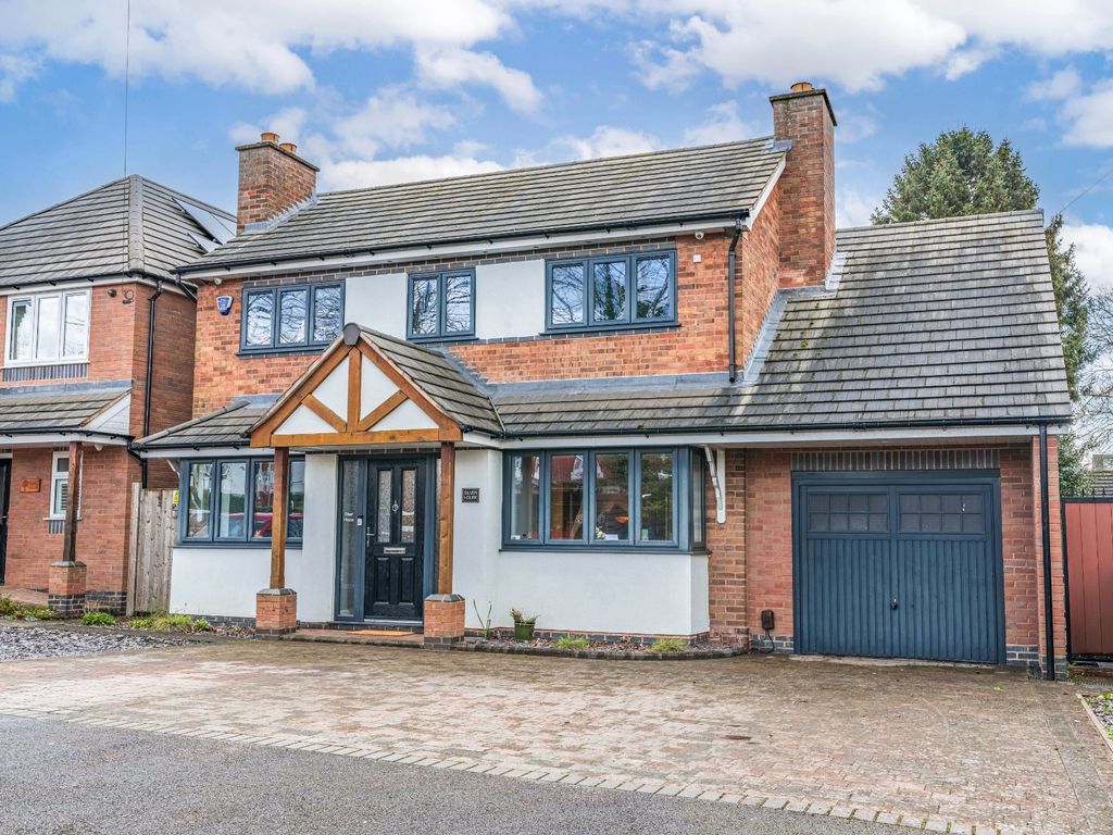 4 bed detached house for sale in Summerhill, Kingswinford DY6, £725,000