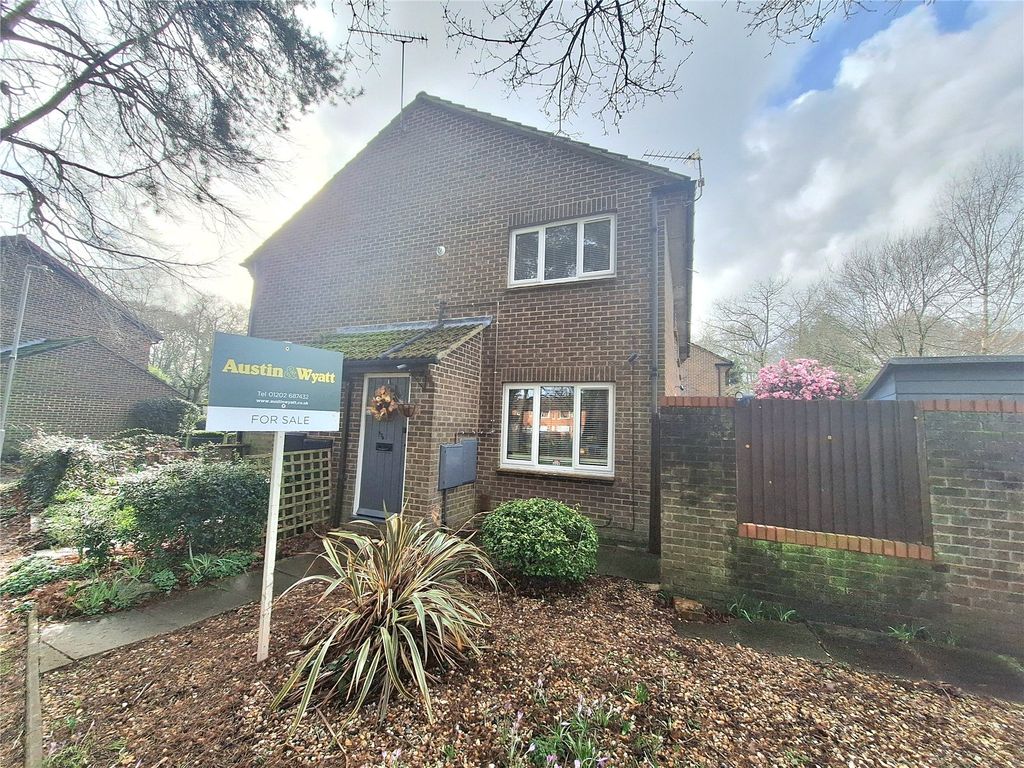 1 bed end terrace house for sale in Martin Close, Poole, Dorset BH17, £225,000 Zoopla