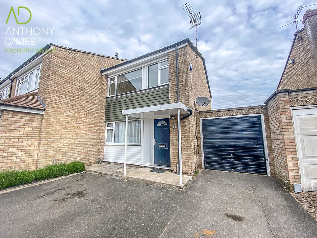 3 bed semidetached house to rent in Glenester Close, Hoddesdon EN11