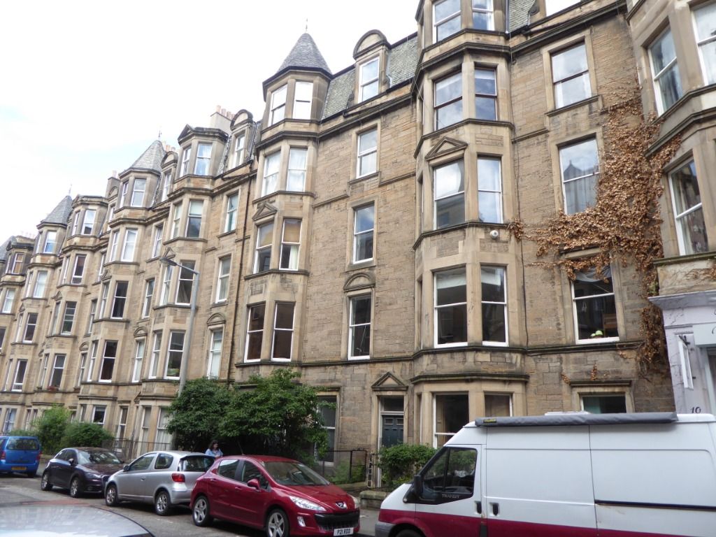 2 bed flat to rent in Viewforth, Bruntsfield, Edinburgh EH10, £1,600