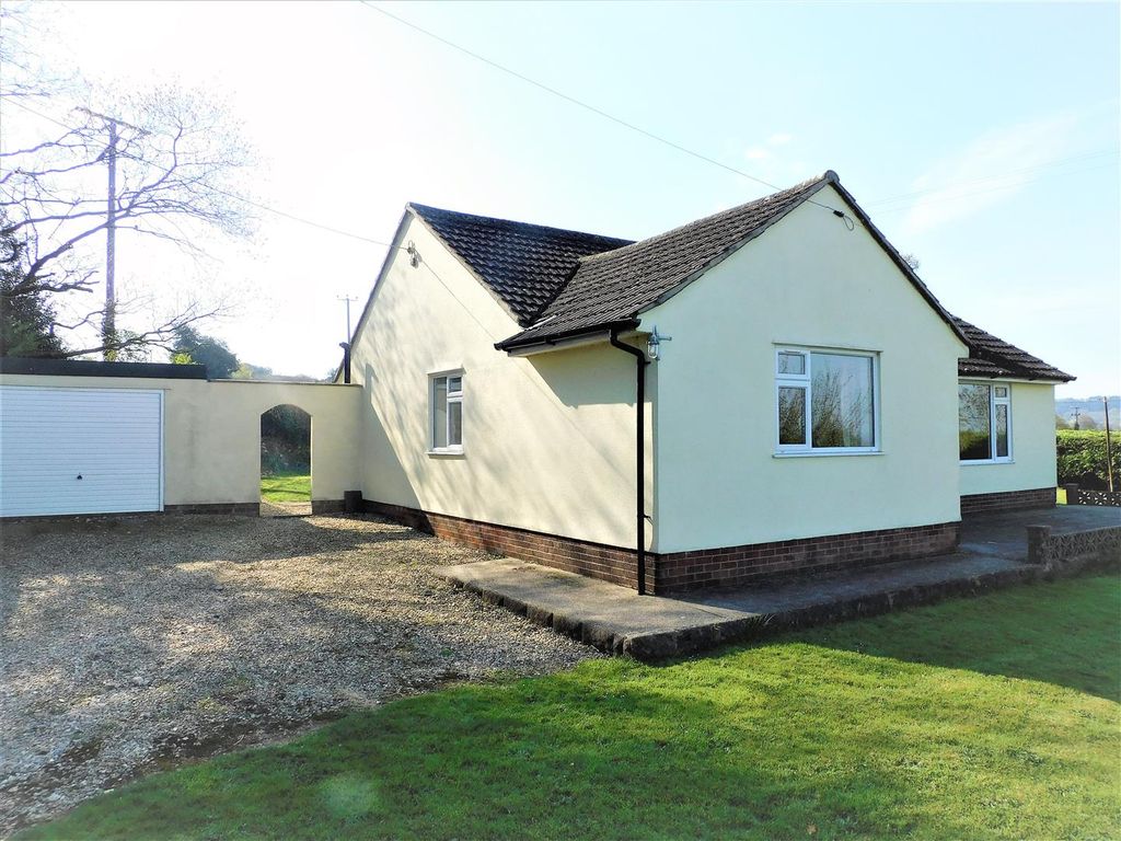 3 bed detached bungalow to rent in Hawkchurch, Axminster EX13, £1,200