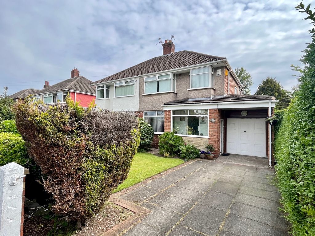 3 bed semidetached house for sale in Old Racecourse Road, Maghull