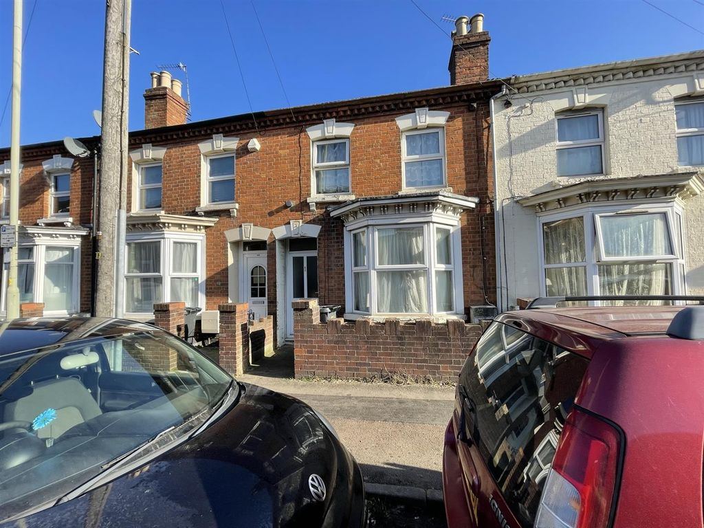 3 bed terraced house for sale in Stroud Road, Linden, Gloucester GL1