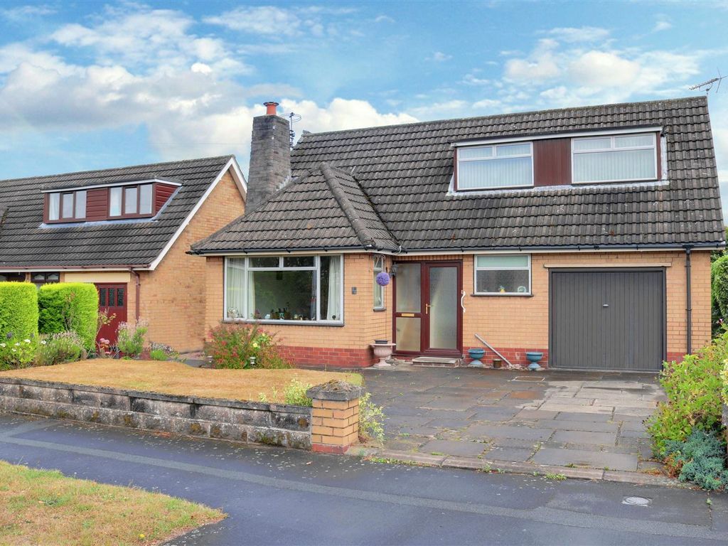 3 bed detached bungalow for sale in Brattswood Drive, Church Lawton