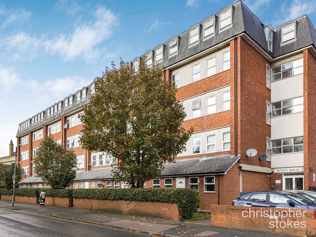 2 bed flat for sale in Trinity House, Trinity Lane, Waltham Cross EN8