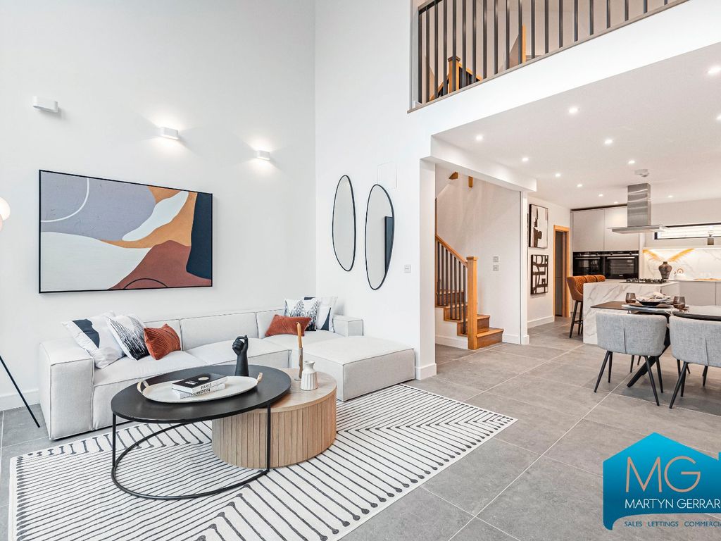 New home, 4 bed semidetached house for sale in Greenoak Close, London