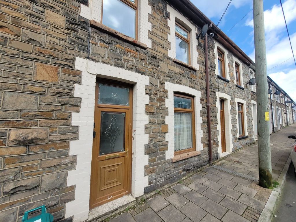 3 bed terraced house to rent in 14 New Century Street, Tonypandy, Rhondda Cynon Taff. CF40, £800
