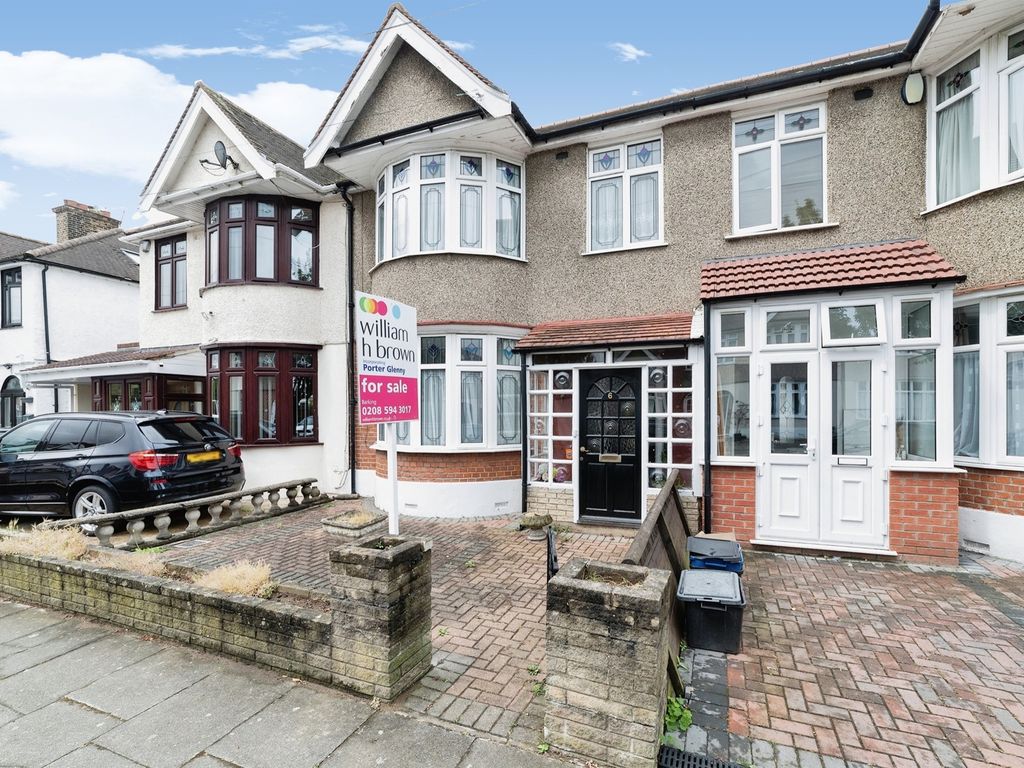 3 bed terraced house for sale in Tavistock Gardens, Ilford IG3 Zoopla
