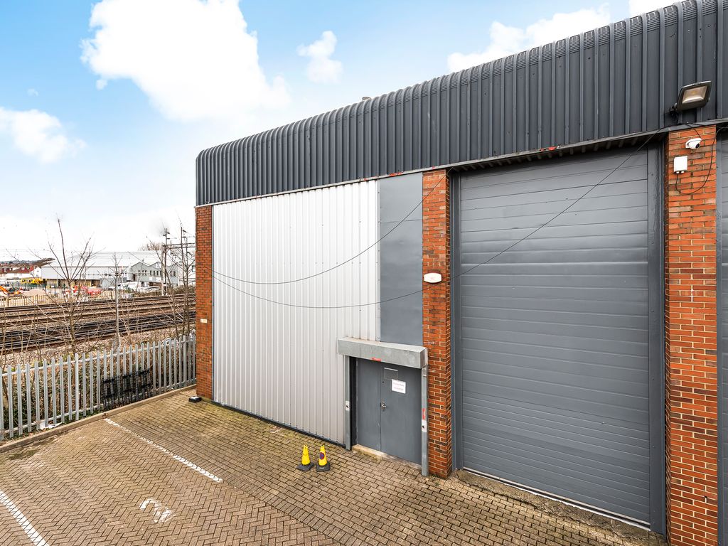 Warehouse to let in Unit 2, The Hawthorn Centre, Elmgrove Road, Harrow