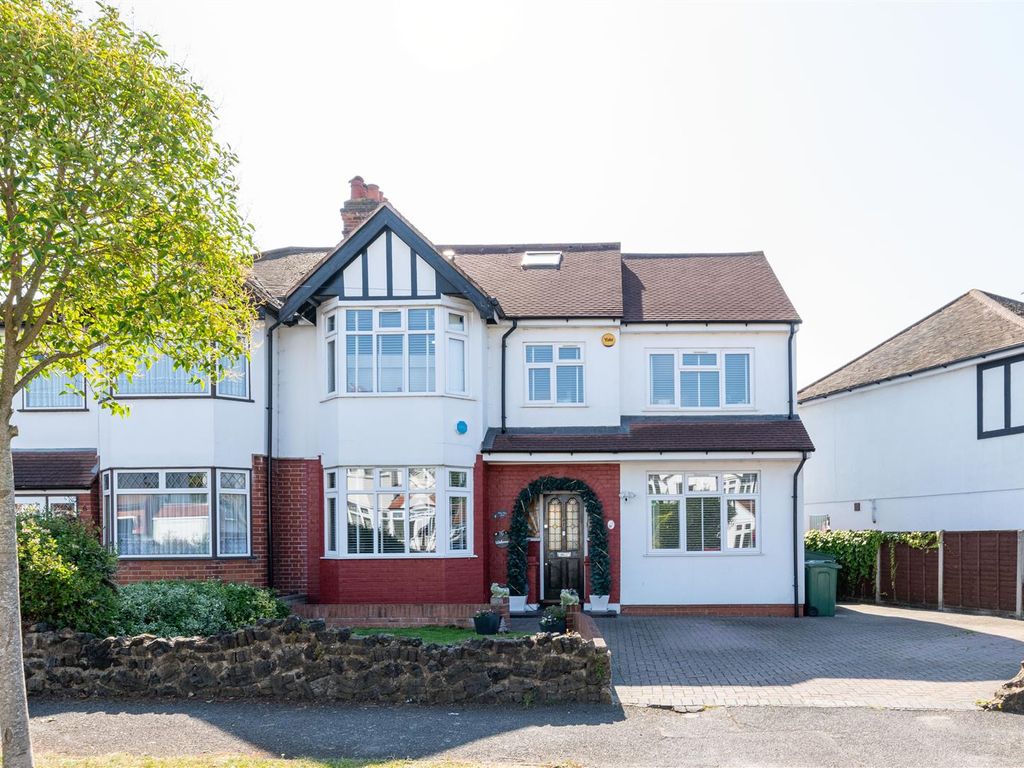 5 bed semidetached house for sale in Palace View Road, London E4, £