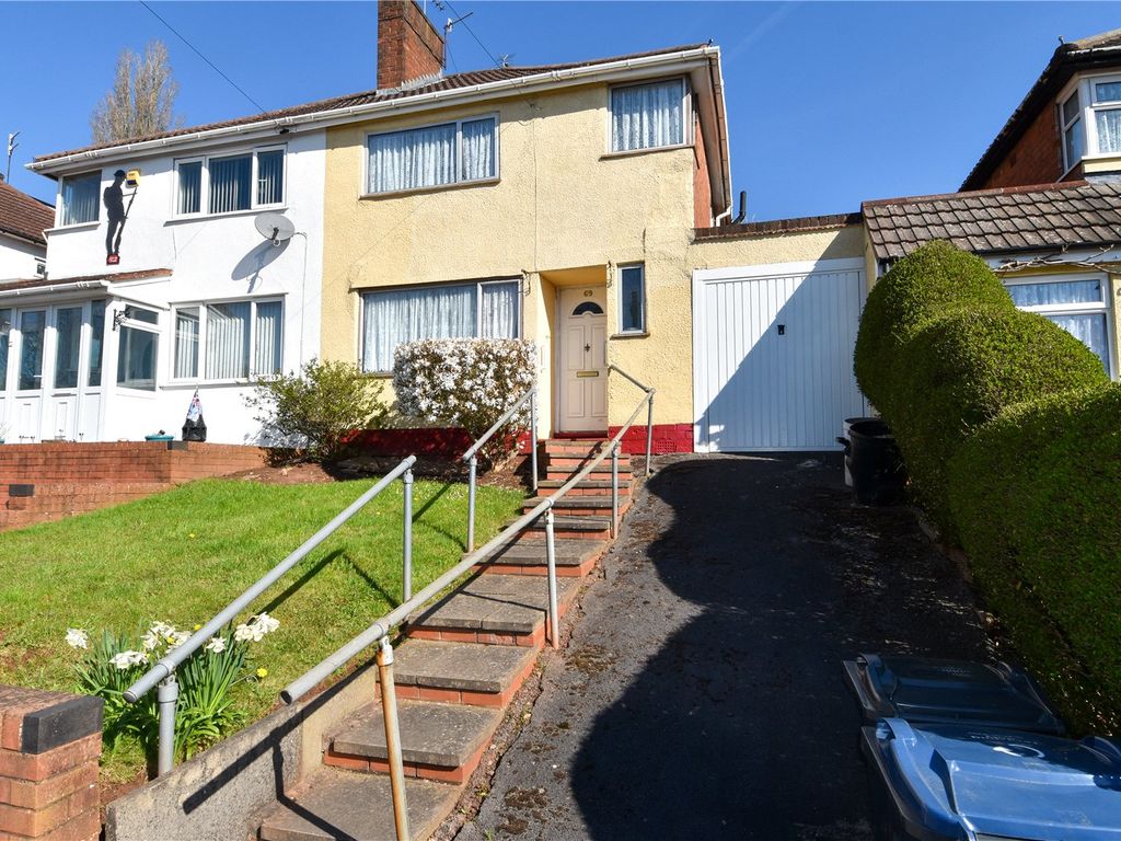 3 bed semidetached house for sale in Green Park Road, Northfield