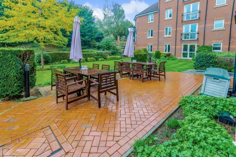 1 bed flat for sale in Roman Court, Edenbridge TN8 Zoopla