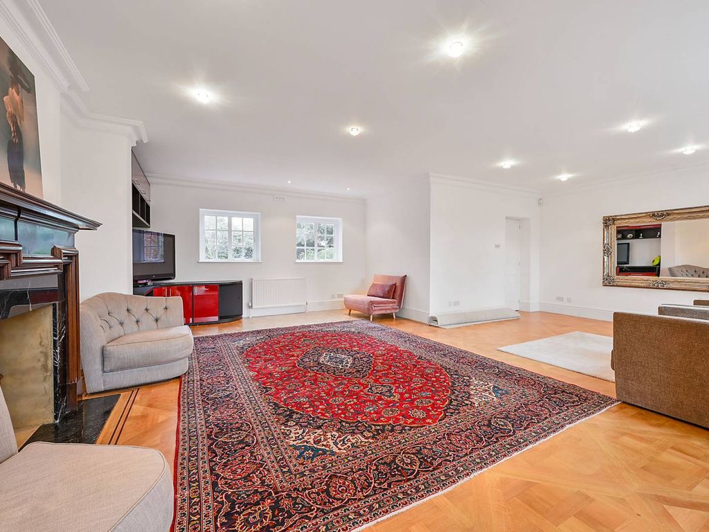 8 bed detached house for sale in Dartmouth Place, Grove Park, London W4