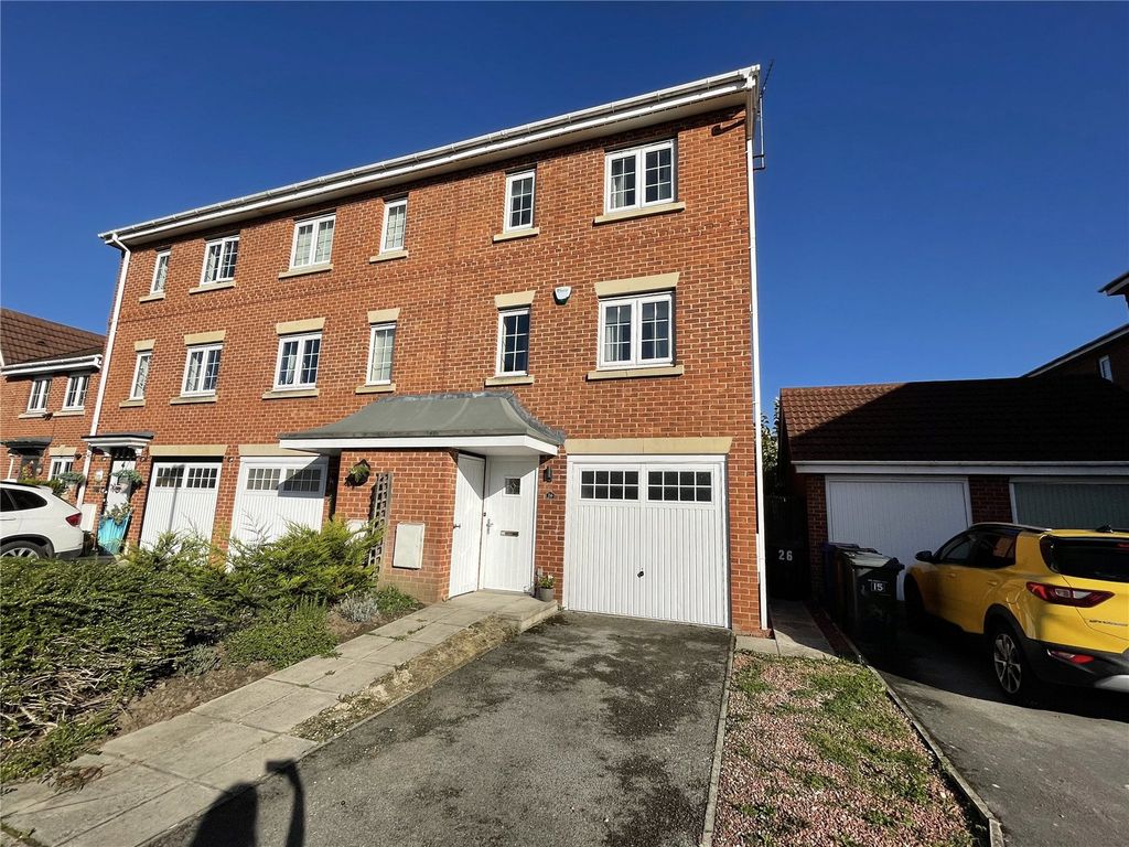 3 bed detached house to rent in Abbots Court, Selby, North Yorkshire