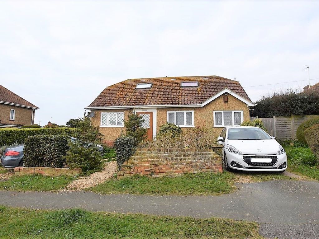 4 bed detached house for sale in Broomfield Avenue, Cliffs