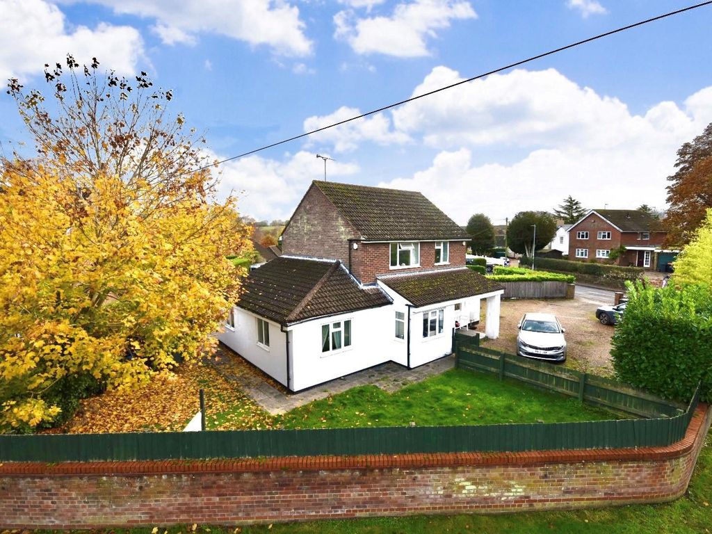 4 bed detached house for sale in Shenley Hill Road, Heath & Reach LU7