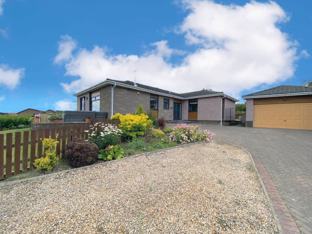 4 bed detached bungalow for sale in Glenview Drive, Falkirk FK1 Zoopla