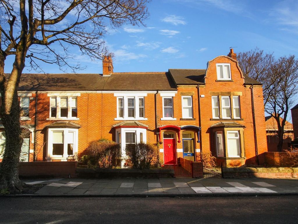 4 bed terraced house for sale in Queens Road, Monkseaton, Whitley Bay