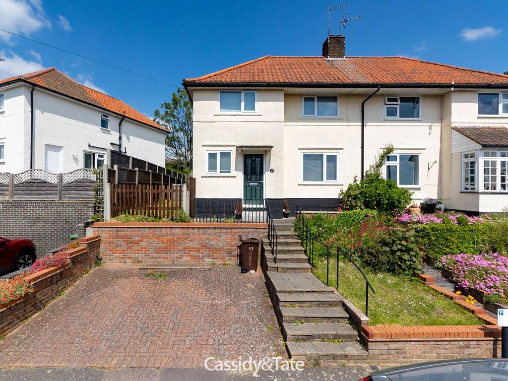 3 bed semidetached house for sale in Riverside Road, St.Albans AL1