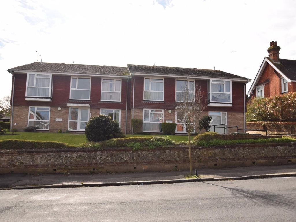 1 bed flat for sale in Carew Road, Eastbourne BN21, £139,950 Zoopla