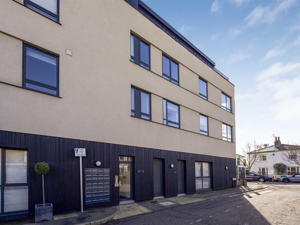 2 bed flat for sale in Dee Road, Richmond TW9 Zoopla