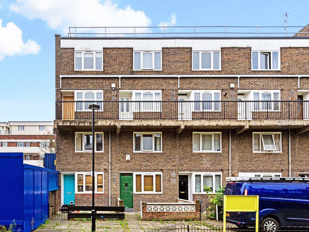 Landon Walk, London E14  