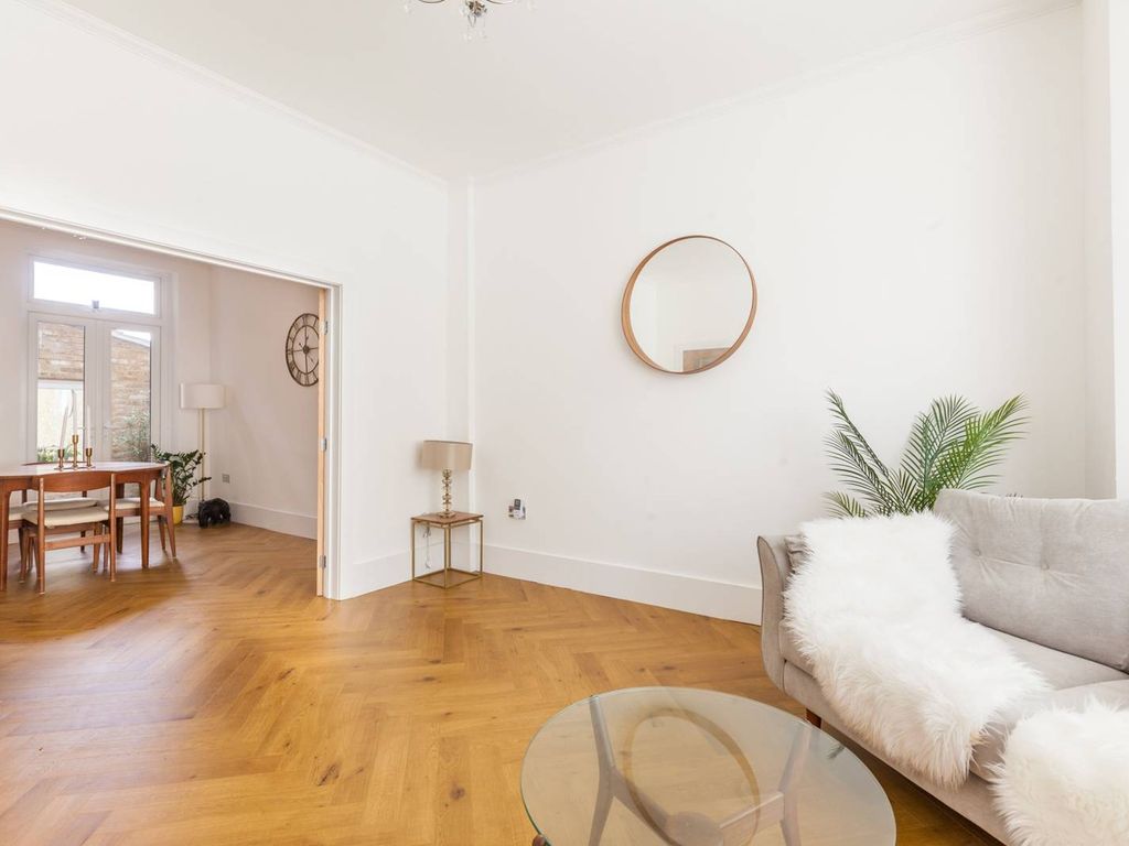 County Grove, Camberwell, London SE5