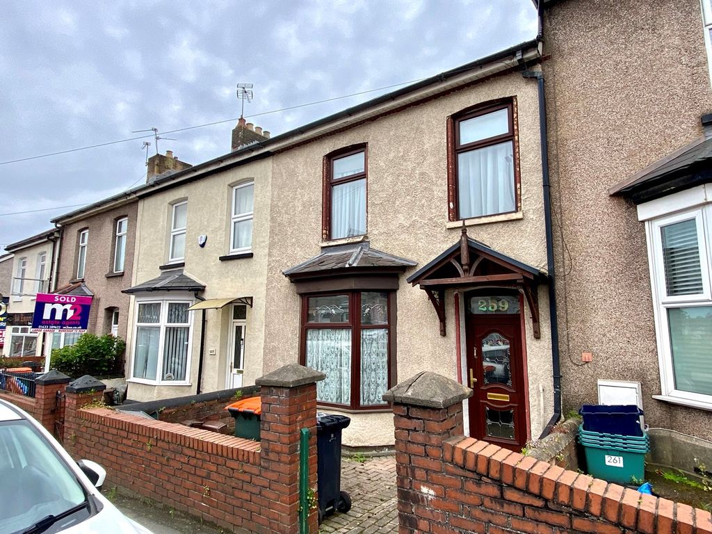 2 bed terraced house for sale in Caerleon Road, Newport NP19, £190,000