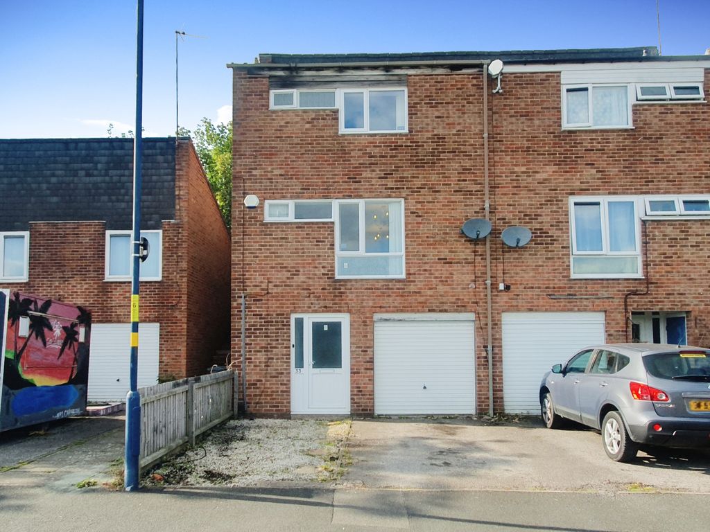 3 bed town house for sale in Ralphs Meadow, Quinton, Birmingham B32, £185,000 Zoopla