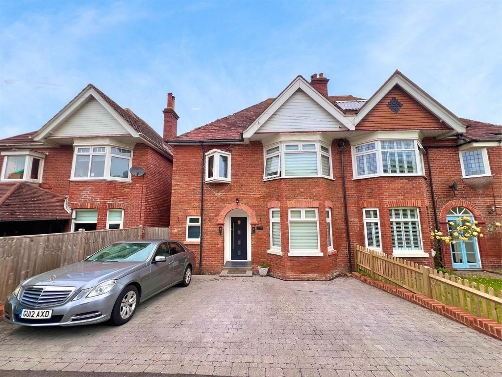 4 bed semidetached house for sale in Barrack Road, Bexhill On Sea TN40
