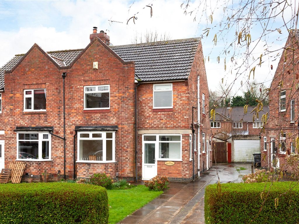 3 bed semidetached house for sale in Nidd Grove, York, North Yorkshire