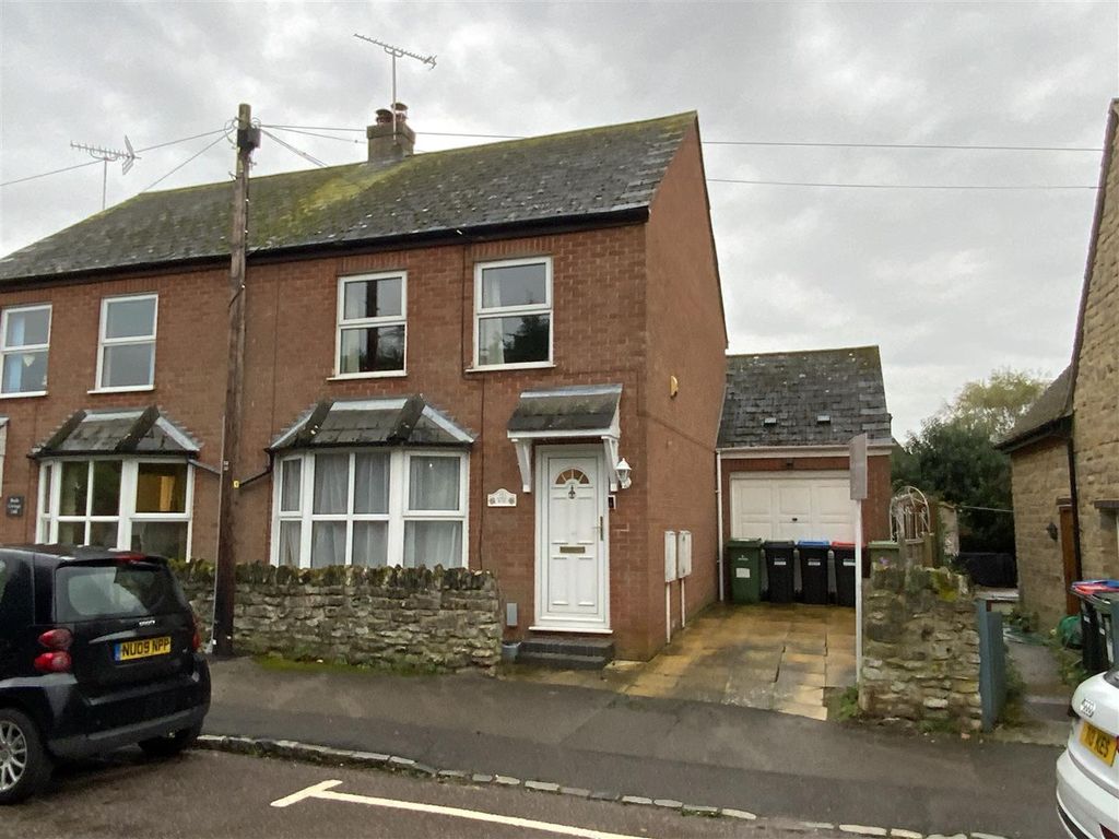 2 bed semidetached house for sale in South Street, Castlethorpe