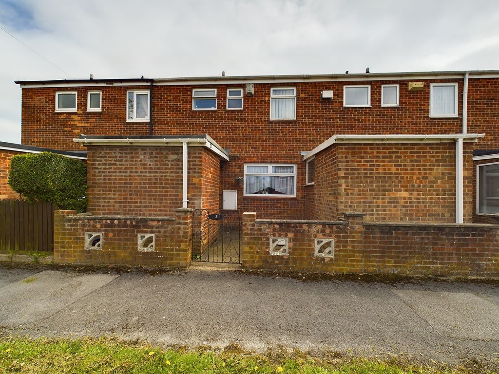 3 bed terraced house for sale in Dorking Close, Hull HU8 Zoopla